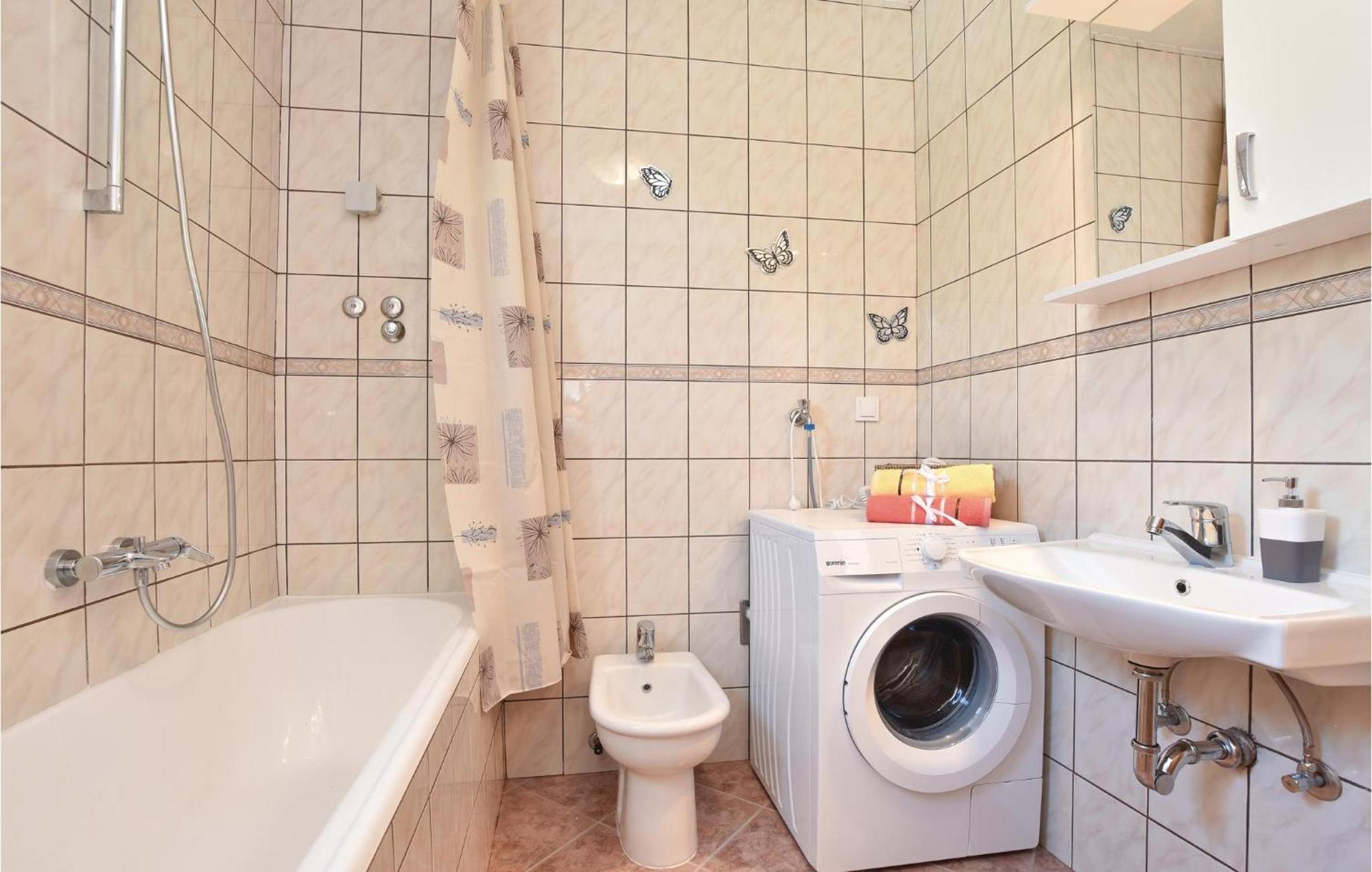 Nice Home In Grab With Wifi Bagian luar foto