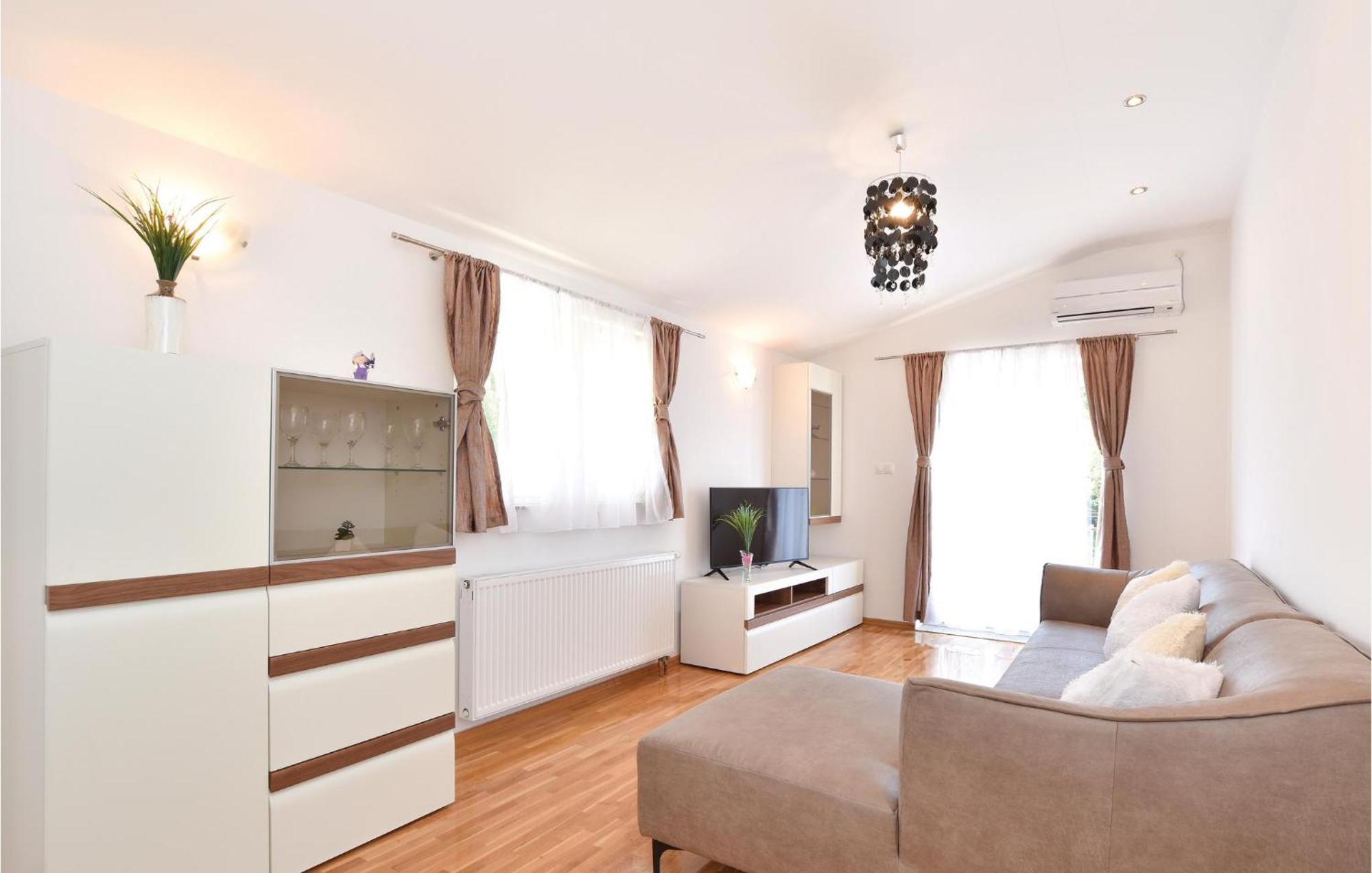 Nice Home In Grab With Wifi Bagian luar foto